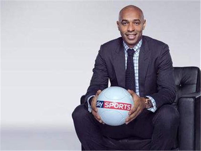 两场两个4:0，枪王亨利对曼联各种奶！